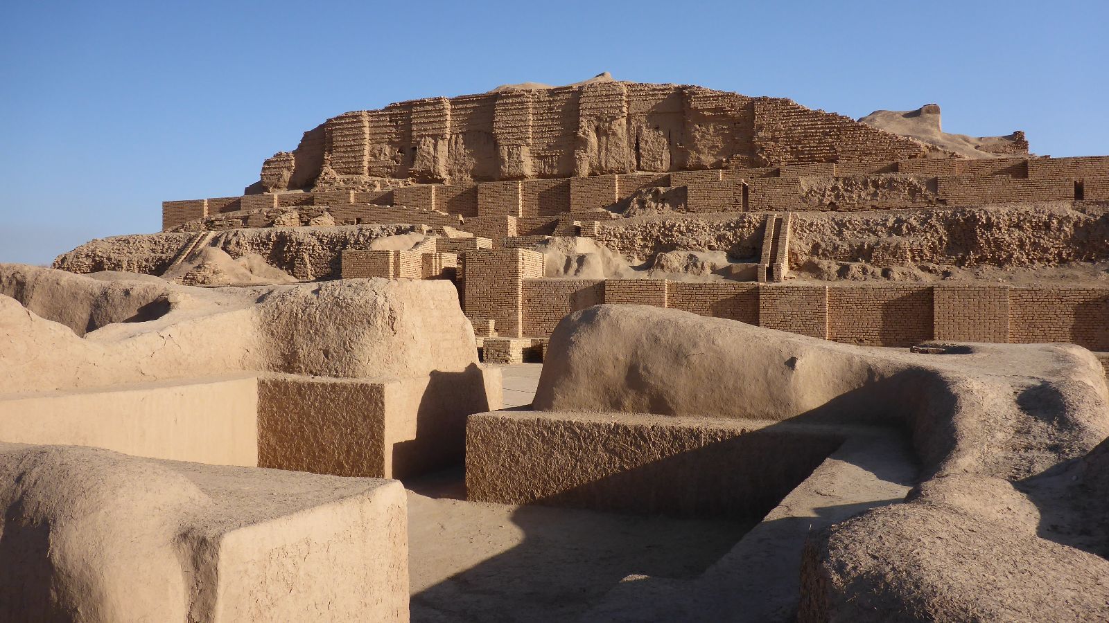 Tempel "Choqa Zanbil" bei Ahvaz