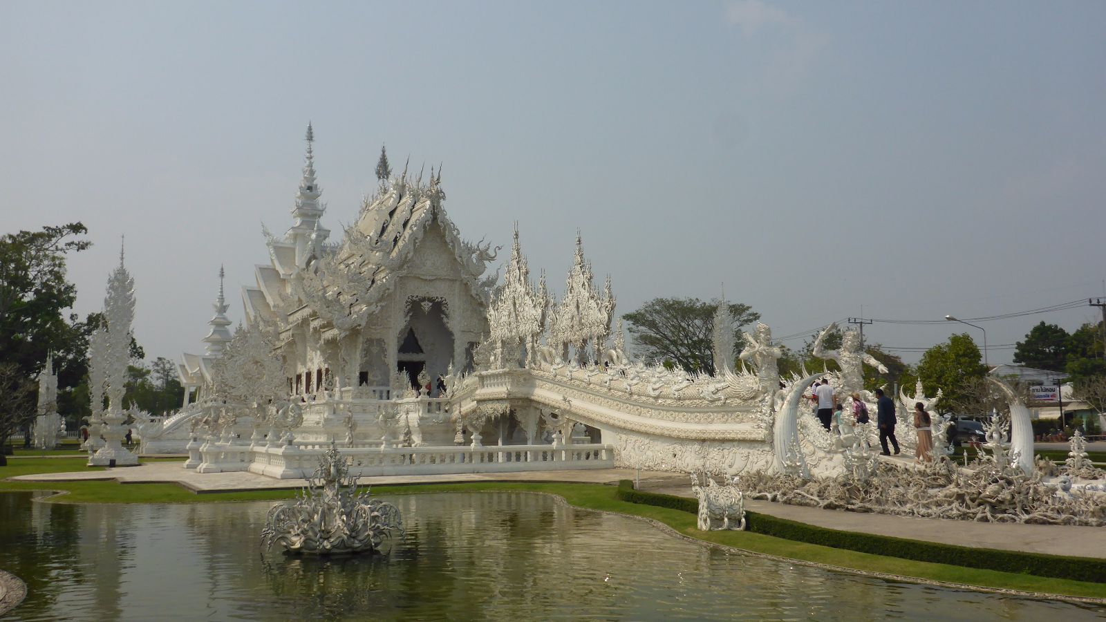Wat Rong Khun, der weiße Tempel bei Chiang Rai