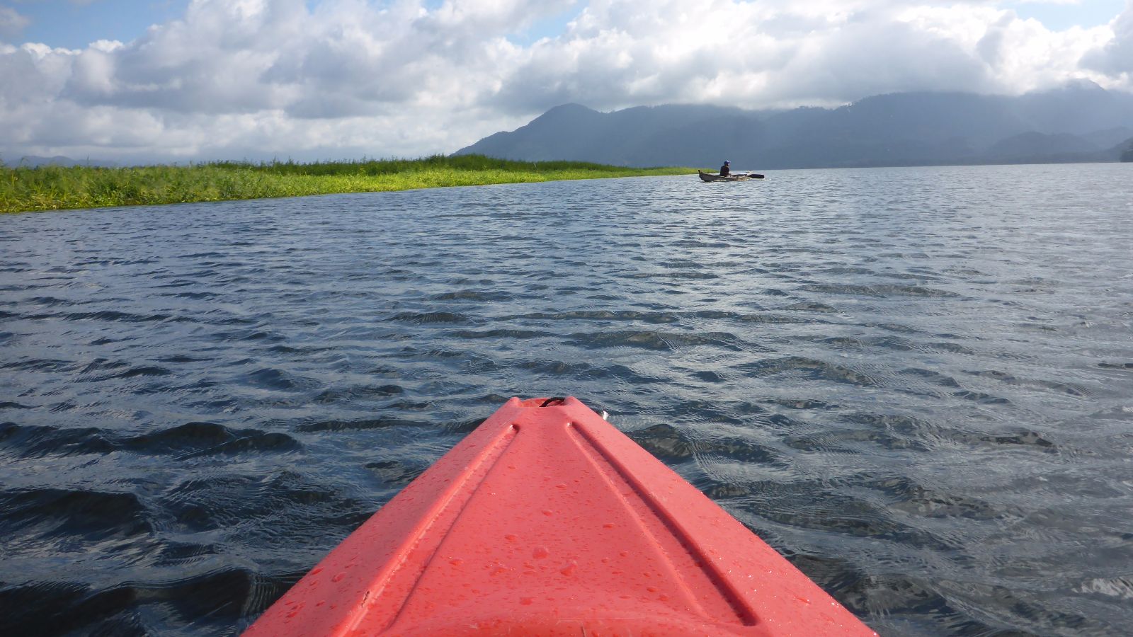 Mit dem Kayak auf dem Yojoa Lake