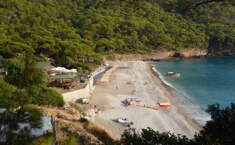 Strand, Meer und ein bisschen Hippie-Feeling in der Kabak-Bucht