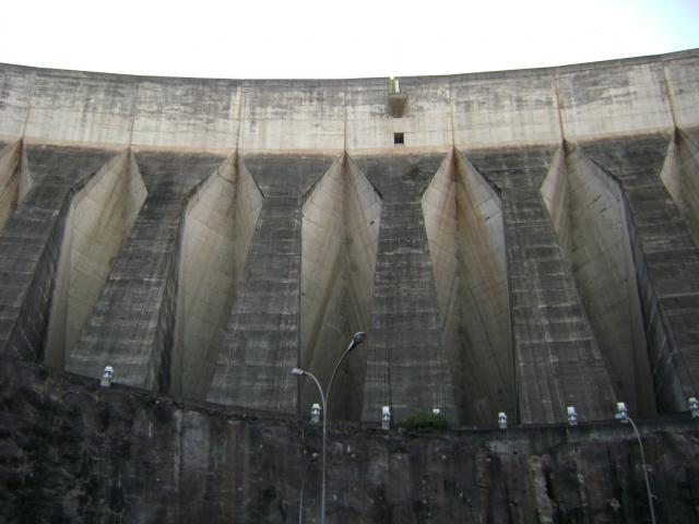 Das zweitgrößte Wasserkraftwerk der Welt