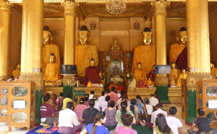 Shwedagon Pagode in Yangon – Wahnsinn aus 60 Tonnen Gold